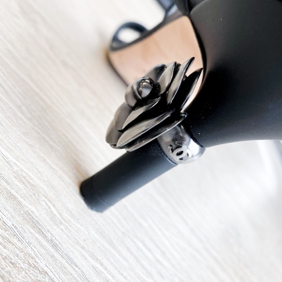 Authentic Chanel Strap Heels - Black - Size 40/10 - Picture 6 of 7